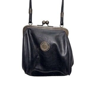 Bag Bazaar 90s Black Leather Purse Kiss Lock Shoulder Strap Vintage Logo